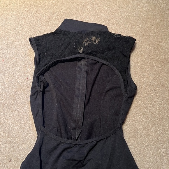 leotard - Picture 2 of 2